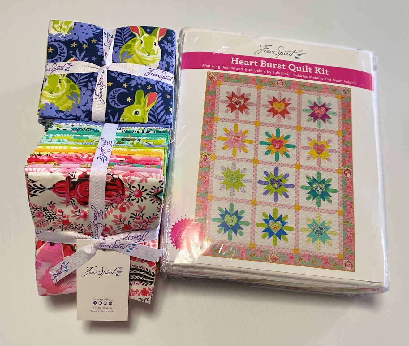 Heart Burst quilt kit - Free Spirit/Tula Pink